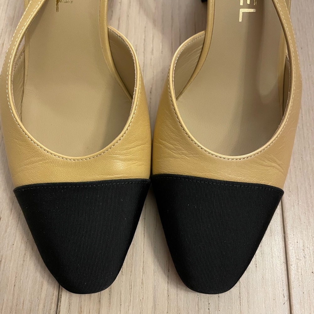 Chanel cap toe slingbacks - Picture 3 of 4